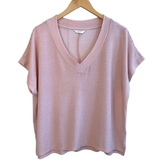 Lucky Brand Cloud Jersey V-neck Tee - Picture 1 of 7